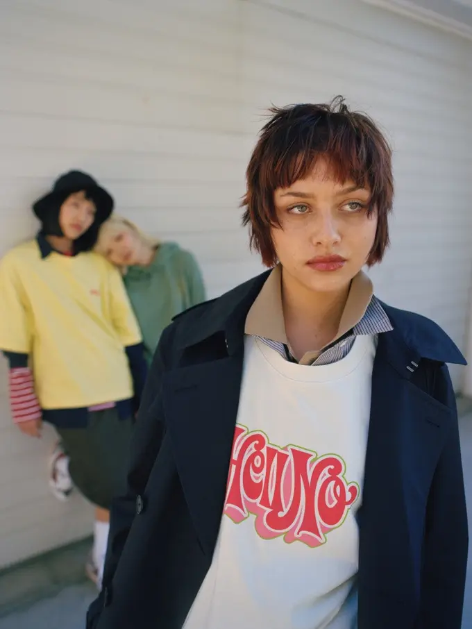 Melihat Koleksi T-Shirt Bernuansa Retro dan Pop Hasil Kolaborasi dengan Desainer London