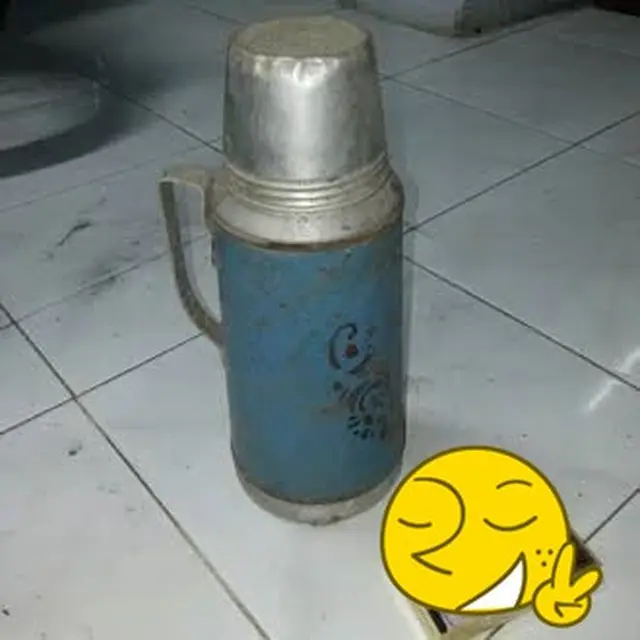 6 Potret Termos Jadul Ini Emak-emak Relate, Netizen Sebut Tumbler Estetik