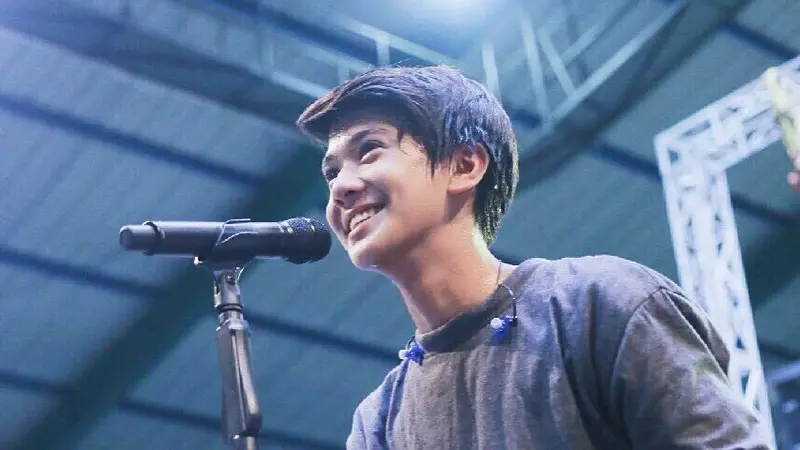 [Bintang] Iqbaal Ramadhan