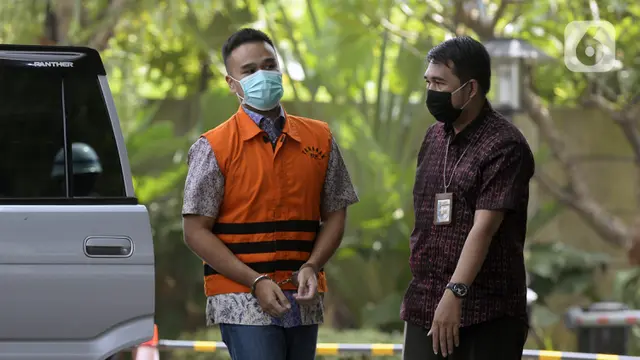 FOTO: Pasca-Ditahan, Menantu Nurhadi Diperiksa KPK