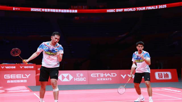 Sabar Karyaman Gutama/Moh Reza Pahlevi Isfahani - BWF World Tour Finals 2025 - Bulu Tangkis