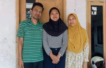 Berjualan Demi Keluarga Sejak SD, Ini Kisah Anak Penjual Rempeyek Bisa Kuliah Gratis di UGM
