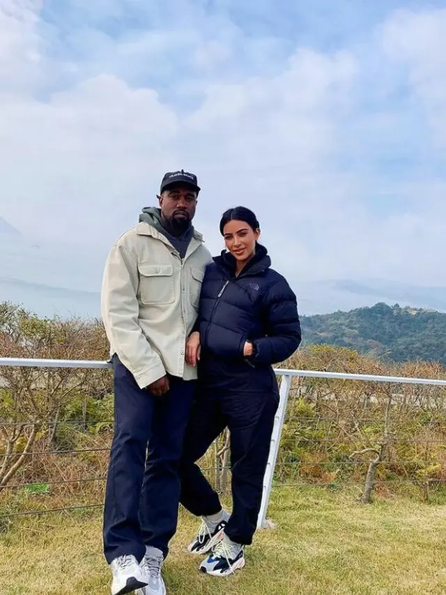 Sukses Jalani Co-Parenting, Intip 5 Gaya Kompak Kim Kardashian dan Kanye West Sebelum Bercerai