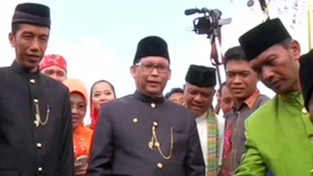 Jokowi Berpantun Saat Lebaran Betawi di Monas