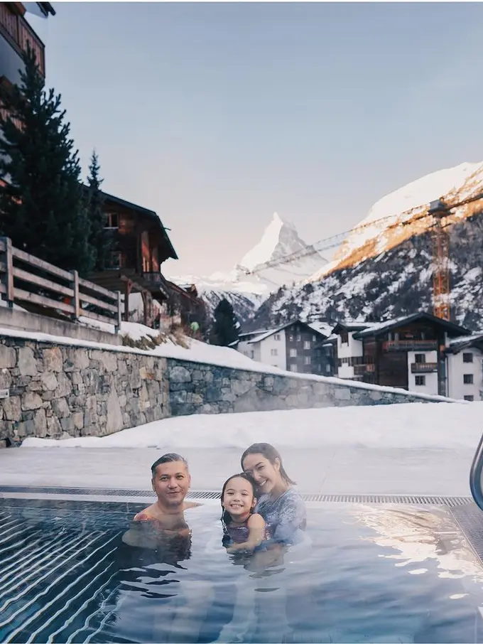 Gading Marten bersama Gisella Anastasia dan Gempi (Instagram/gadiiing)