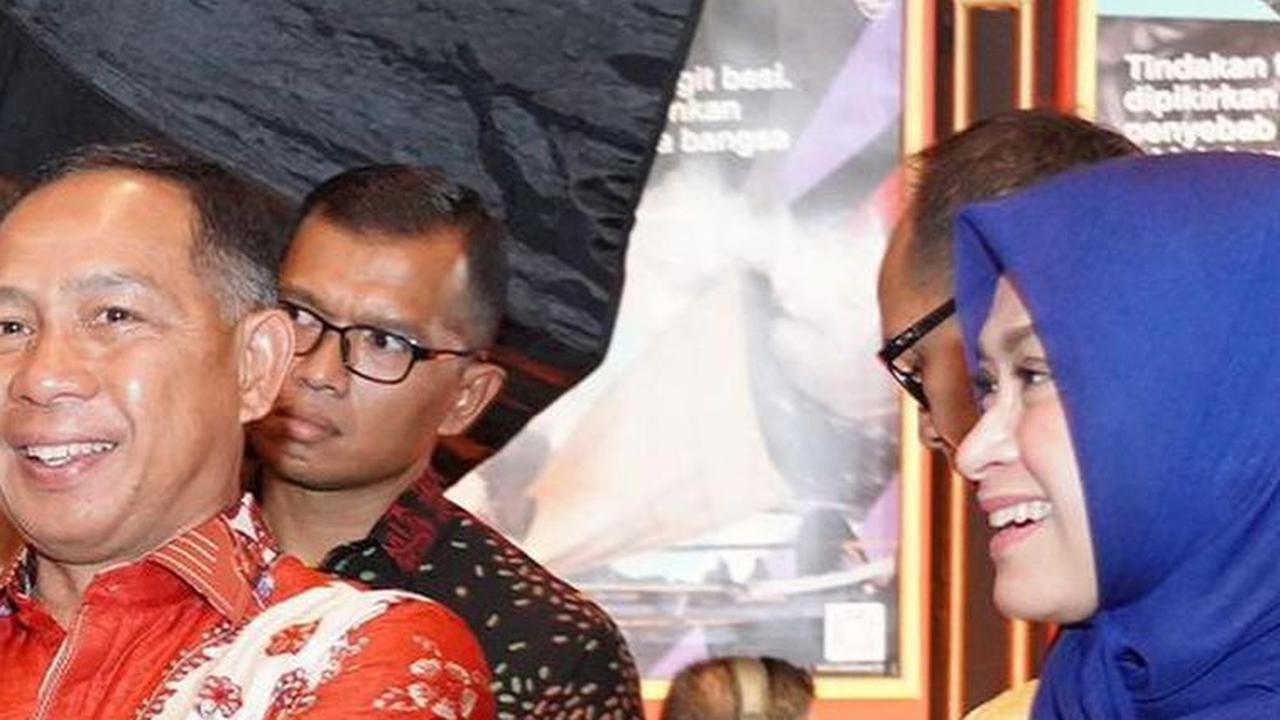 Baru saja menjadi KSAD, Agus Subiyanto dikabarkan menjadi kandidat tunggal Panglima TNI. Hal ini diketahui dari surat presiden mengenai pergantian Panglima TNI yang diajukan di DPR.