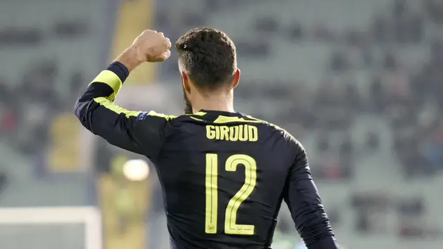 Kepalan Tangan Giroud