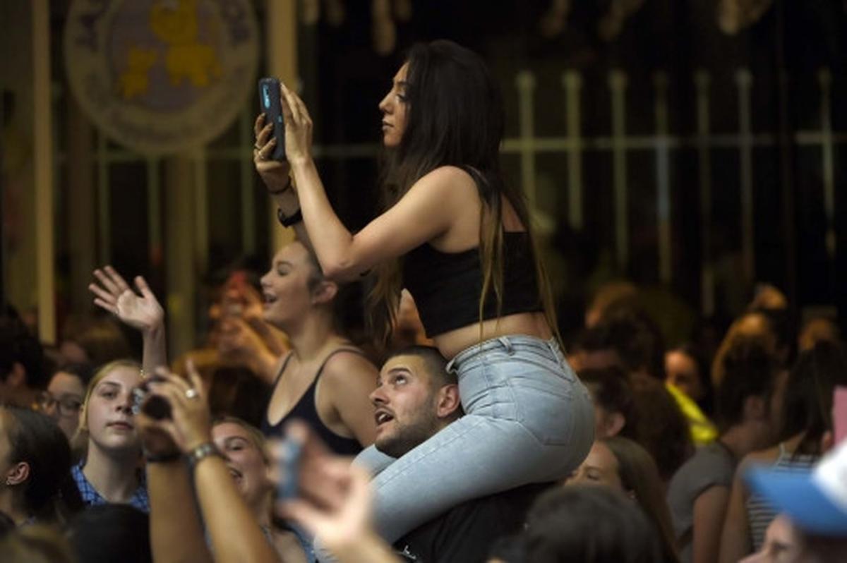 Pesona Kendall dan Kylie bikin heboh fans di Melbourne