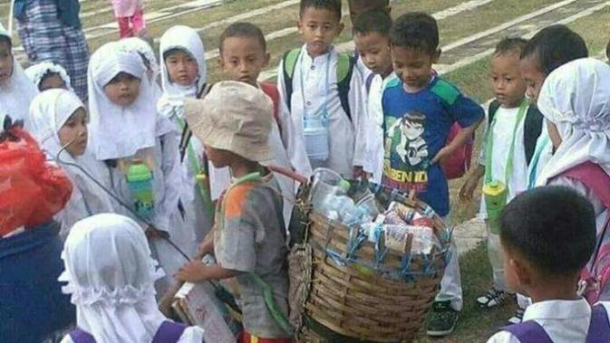 Kisah Pemulung Buka Sekolah Gratis untuk Anak Anak Putus 