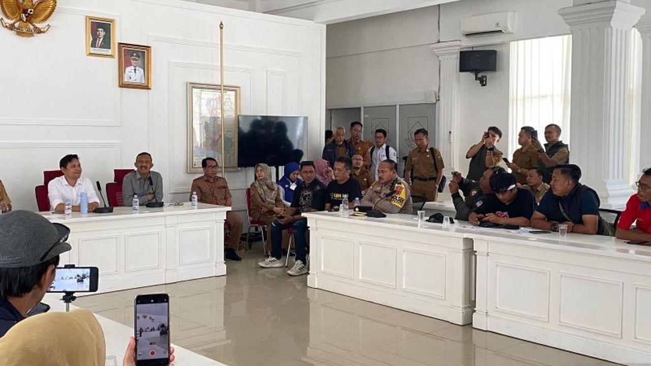 UHC Cianjur: Tahukah Anda, Cukup KTP untuk Berobat Gratis? Target Akhir 2025!