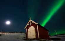FOTO: Keindahan Menakjubkan Aurora Borealis di Langit Greenland