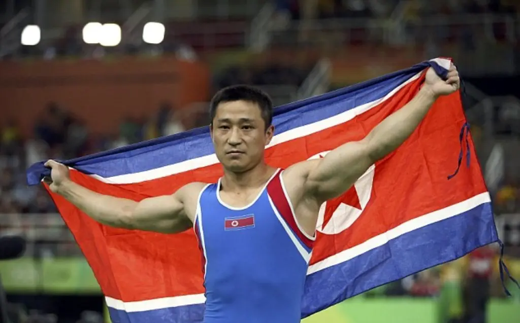 Raut Sedih Atlet Korut Terima Medali Emas, Ada Apa?  (Reuters)