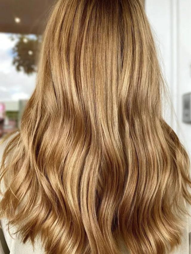 Kombinasi Warna Rambut Trendi