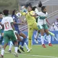 Di sisi lain, pemain terbaik Timnas Putri Indonesia pada laga tersebut adalah Fani Supriyanto (tengah), kiper Garuda Pertiwi. Ia berhasil membuat delapan kali penyelamatan penting sebelum diganti pada menit ke-60 akibat cedera. (Dok. PSSI)