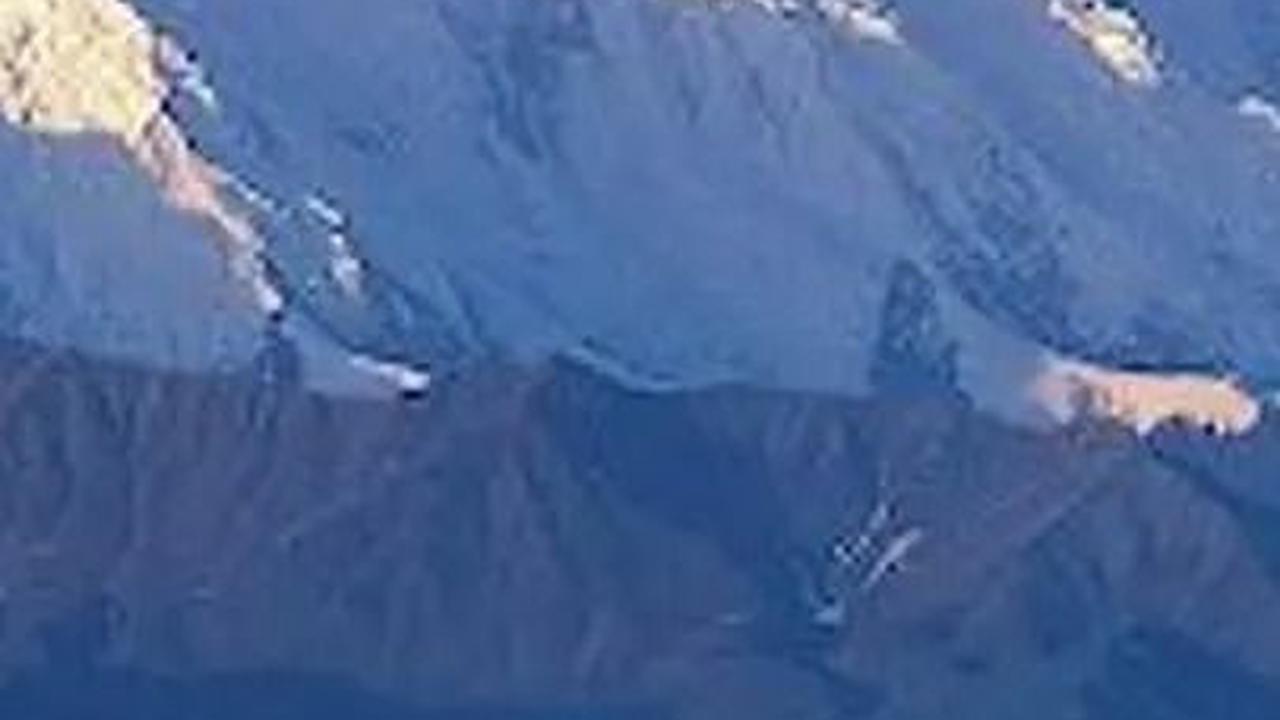 Gunung Denali (Di Atas Dataran Miring)