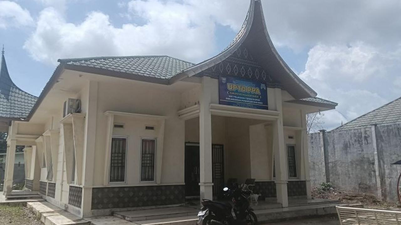 Orang Tua di Pasaman Barat Dukung Penuh Pembatasan Media Sosial Anak oleh Komdigi