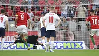 Inggris keok 0-1 melawan Hungaria dalam partai perdana Grup 3 UEFA Nations League A 2022/23 di Puskas Arena, Sabtu (4/6/2022) malam WIB. (Zsolt Szigetvart/MTI via AP)
