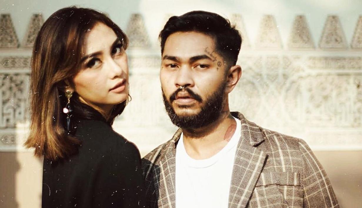 Foto Momen Mesra Onadio Leonardo Dan Istrinya Showbiz Liputan6 Com