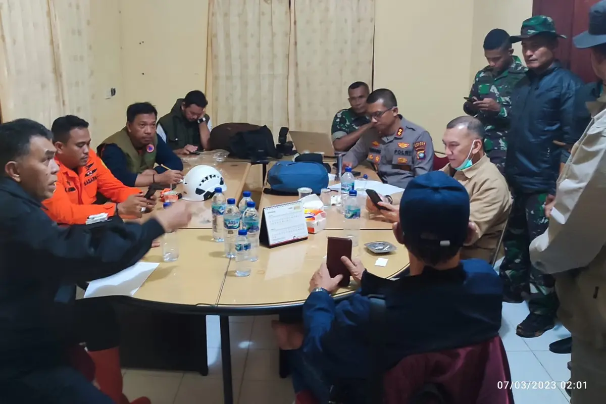 Longsor Natuna