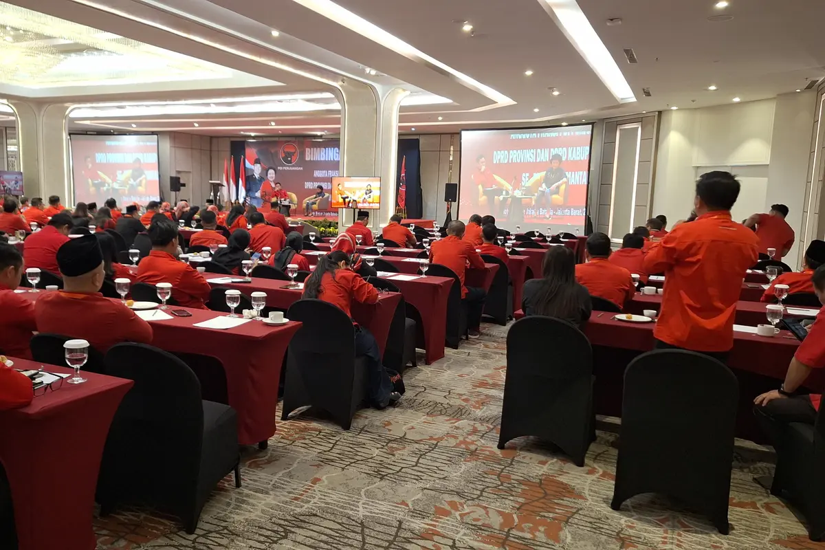Bimbingan Teknis (Bimtek) Anggota Fraksi PDIP se-Kalimantan yang diselenggarakan di Jakarta Barat.