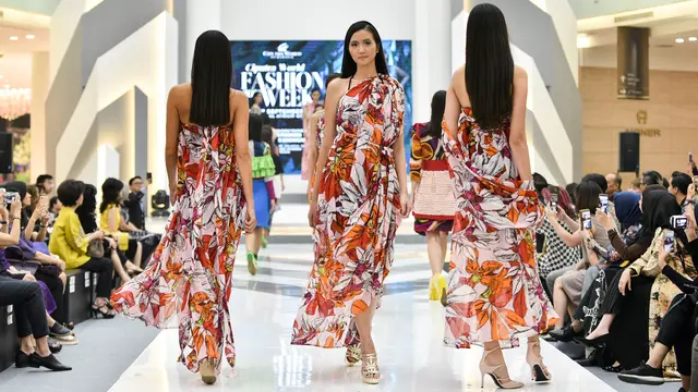Desainer ASEAN dan tanah Air Unjuk Kebolehan di Ciputra World Fashion Week 2018