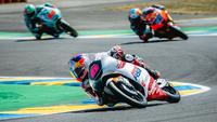Aksi Veda Ega di Moto3 Prancis: Start Ke-6, Tercecer Ke-14, dan Comeback Gemilang untuk Finis Ke-4
