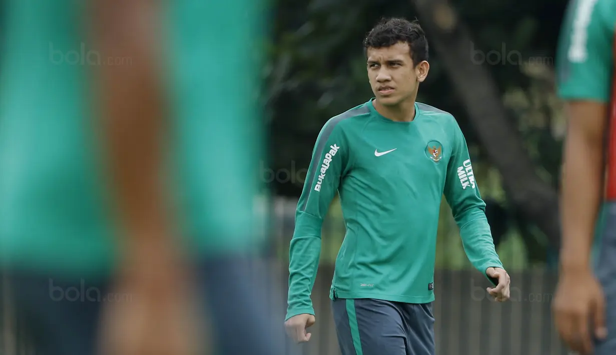Anak asuh Luis Milla ini kemungkinan besar harus bersaing dengan duet pemain kembar, yaitu Marco Paixio dan Flavio Paixiao untuk menembus skuat utama di klub baru nya itu. (Bola.com/M Iqbal Ichsan)