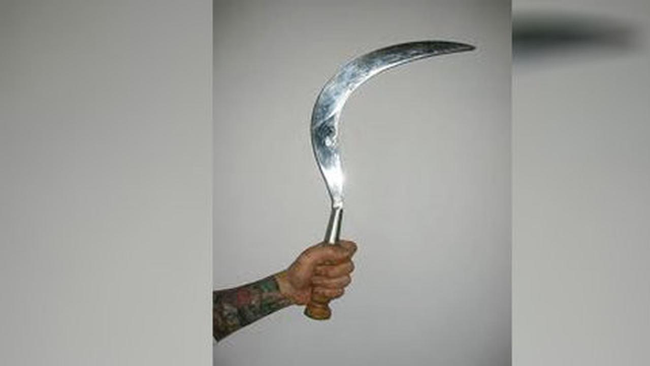 Polisi desak warga Madura hentikan kebiasaan bawa celurit