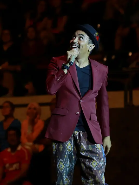 Glenn Fredly sukses menggelar konser tunggalnya yang bertajuk ‘Menanti Arah’ di Istora Senayan, Jakarta Pusat, Sabtu (18/10/2015). (Galih W. Satria/Bintang.com)