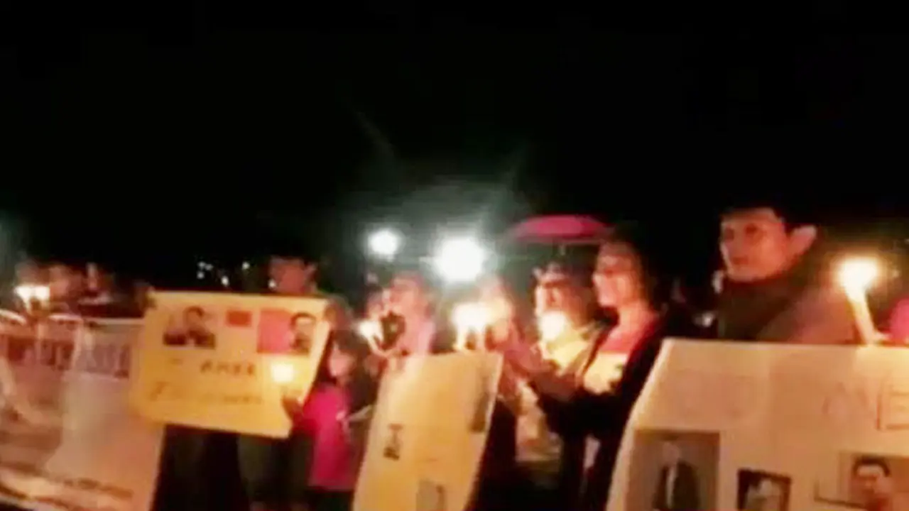 Warga Sitoli Gelar Aksi Seribu Lilin dan Doa Bersama Untuk Ahok