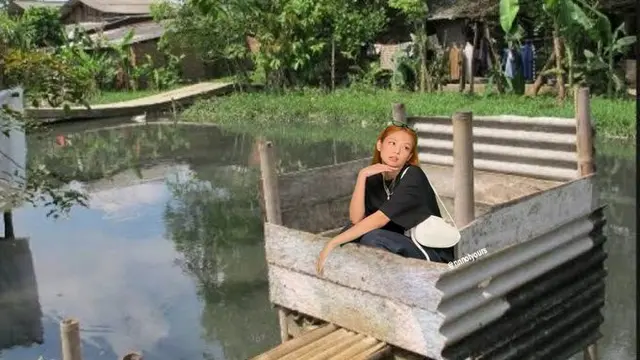 6 Editan Foto Jennie Blackpink Melokal Bak Orang Indonesia, Kocak