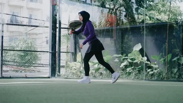 Aurel Hermansyah bermain padel (Instagram/@aurelie.hermansyah)