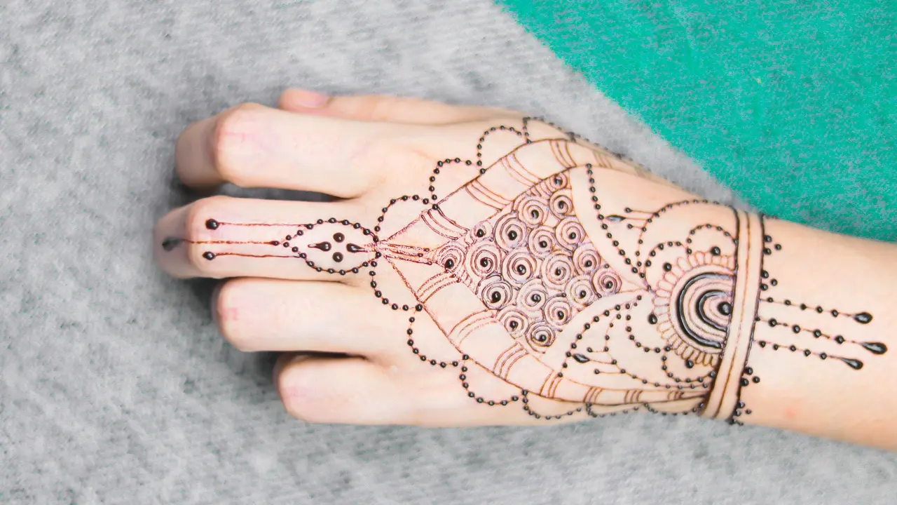 ilustrasi henna