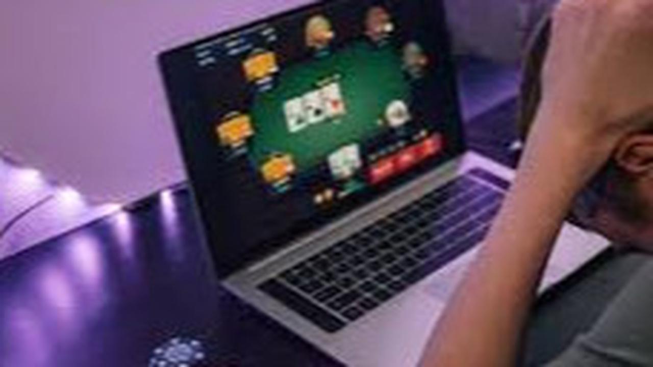Lingkaran Setan Judi Online dan Pinjol, Gali Lubang Tutup Lubang Bikin Hidup Sengsara Tak Tenang