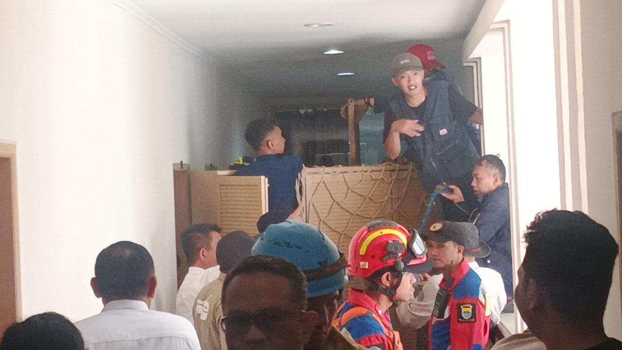 Proses Evakuasi Macan Tutul di Hotel Anugrah Bandung