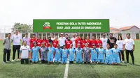 Skuad MilkLife Shakers (U-12) dan HydroPlus Strikers (U-14) berfoto bersama. (Bakti Olahraga Djarum Foundation)