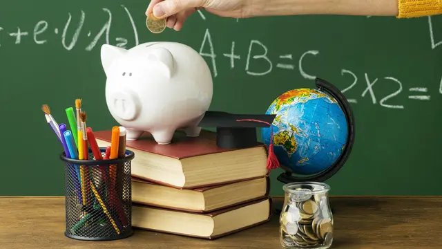 Kenalkan Tiga Wadah Finansial agar Anak Memahami Cara Menggunakan Uang