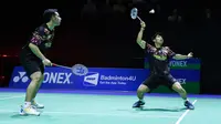 Ganda putra Indonesia Sabar Karyaman Gutama/Moh Reza Pahlevi Isfahani mengalahkan&nbsp;Callum Hemming/Ethan Van Leeuwen asal Inggris pada babak&nbsp;16 besar Swiss Open 2025. Sabar/Reza menang 21-18, 16-21, dan 21-13 di St. Jakobshalle, Basel, Kamis (20/3).&nbsp;(foto: PBSI)