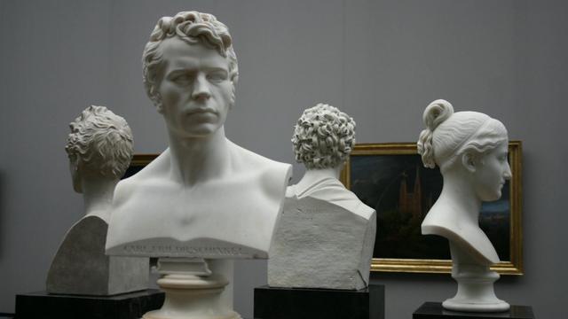 Ilustrasi patung, karya seni