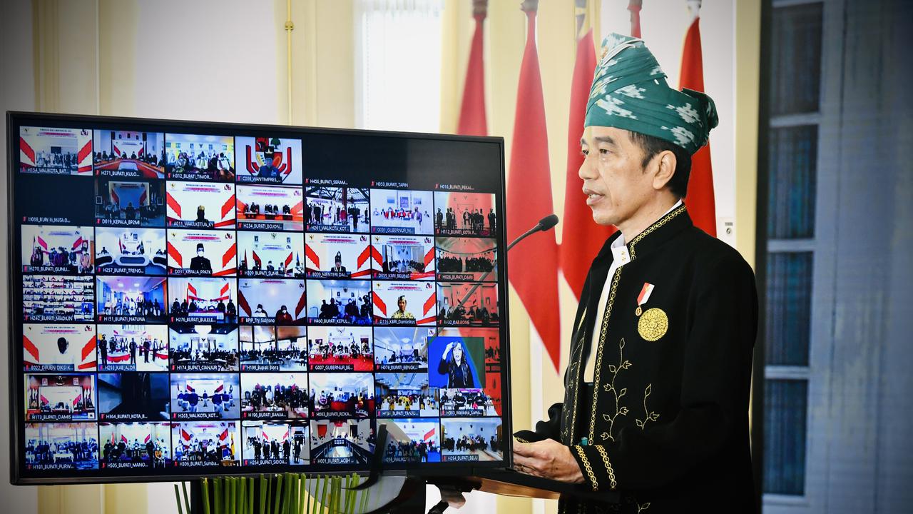 Kenakan Baju Adat Tanah Bambu, Jokowi Pimpin Upacara Hari Kelahiran Pancasila