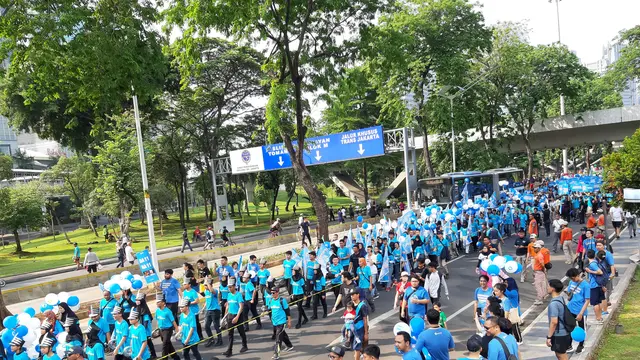 Parade dalam rangka menyambut kedatangan promo menarik DANA, pada 11 November mendatang atau dikenal sebagai hari 11.11. Liputan6.com/Tommy