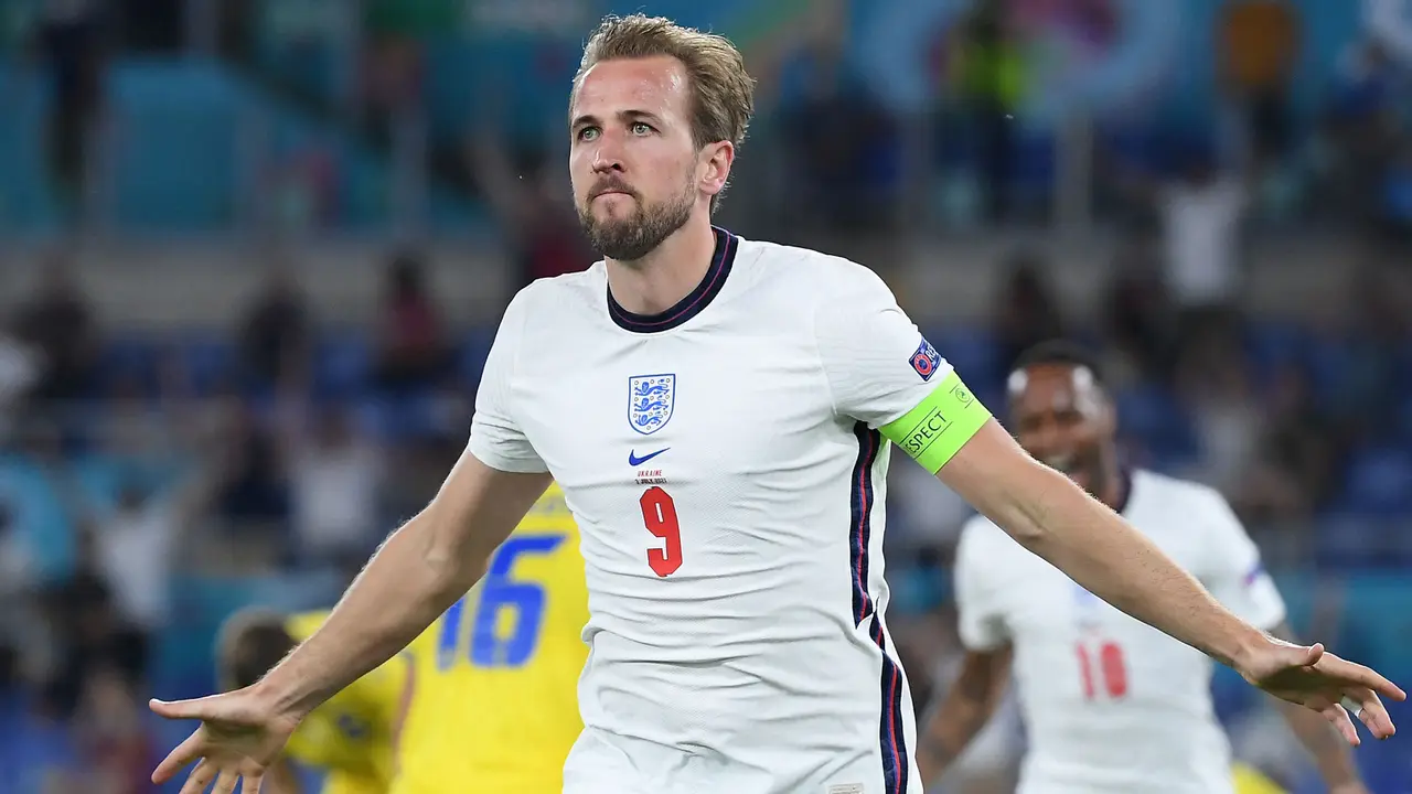 Foto Piala Eropa: Termasuk Harry Kane, 5 Pemain yang Tampil Gemilang di Babak Perempatfinal Euro 2020