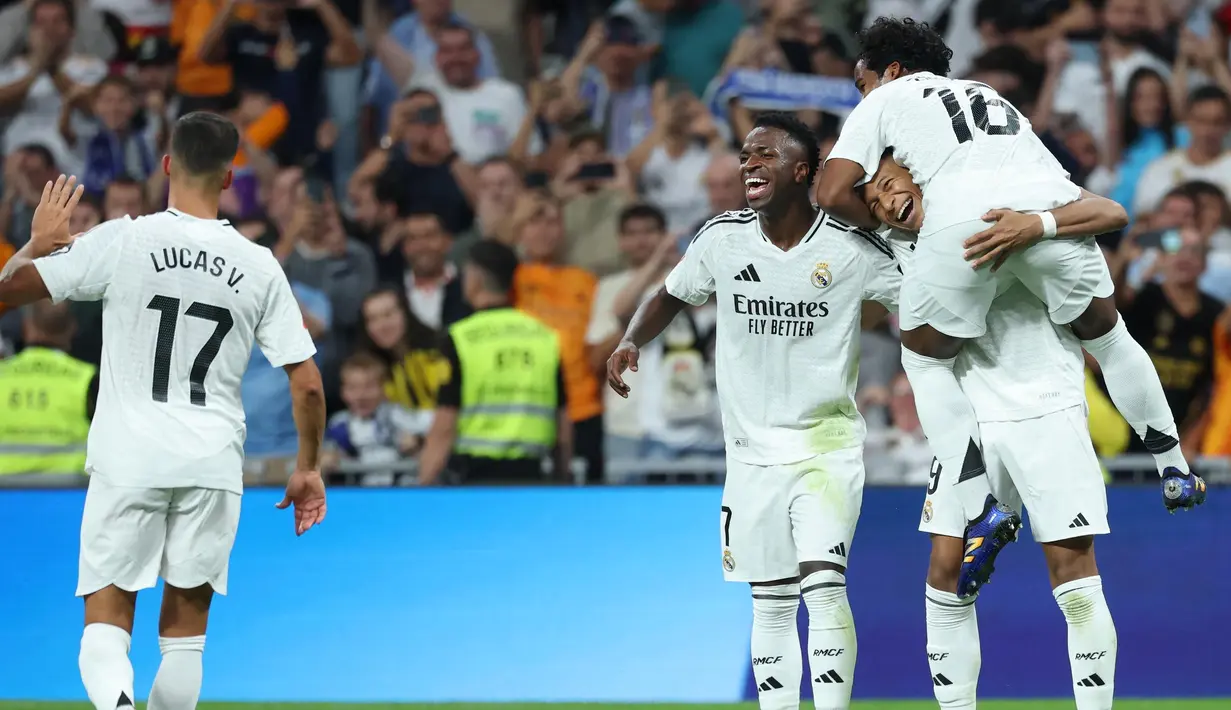 Gol penalti Kylian Mbappe pada menit ke-90 menutup kemenangan El Real atas Espanyol. (Thomas COEX/AFP)