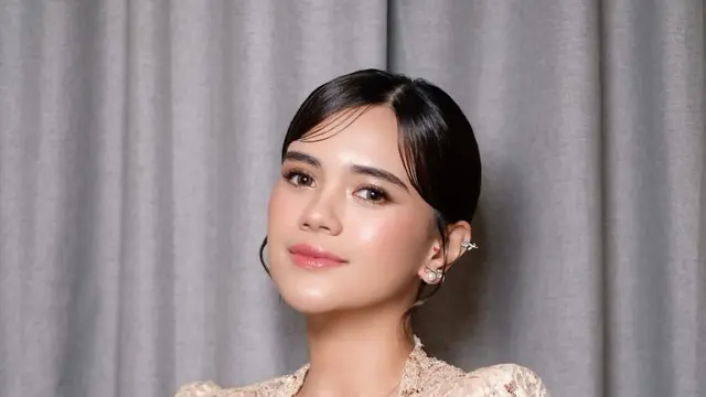 Audi Marissa sebagai Bridesmaid banjir pujian. (credit: instagram.com/audimarissa)