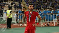 Gelandang Timnas Indonesia, Stefano Lilipaly termangu usai dikalahkan Thailand di final kedua Piala AFF 2016 di National Stadium Rajamangala, Bangkok, Sabtu (17/12). Indonesia kalah 2-0. (Liputan6.com/Helmi Fithriansyah)