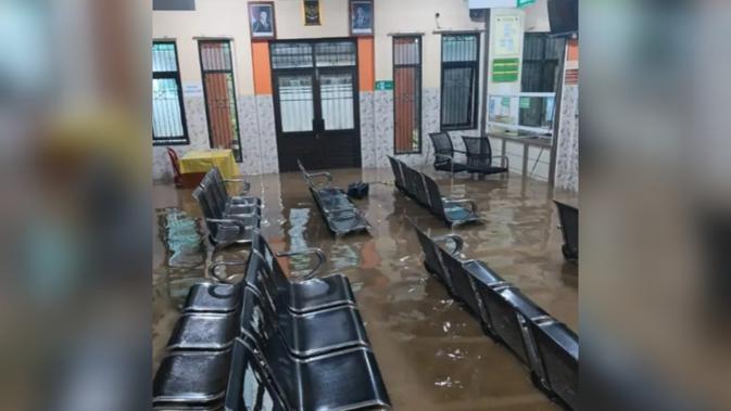 Banjir Rendam Puskesmas hingga Permukiman di Palabuhanratu