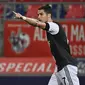 Bintang Juventus Cristiano Ronaldo merayakan golnya ke gawang Bologna pada pekan ke-27 Liga Italia di Stadion Renato Dall'Ara, Selasa (23/6/2020) dini hari WIB.(Massimo Paolone / LaPresse via AP)