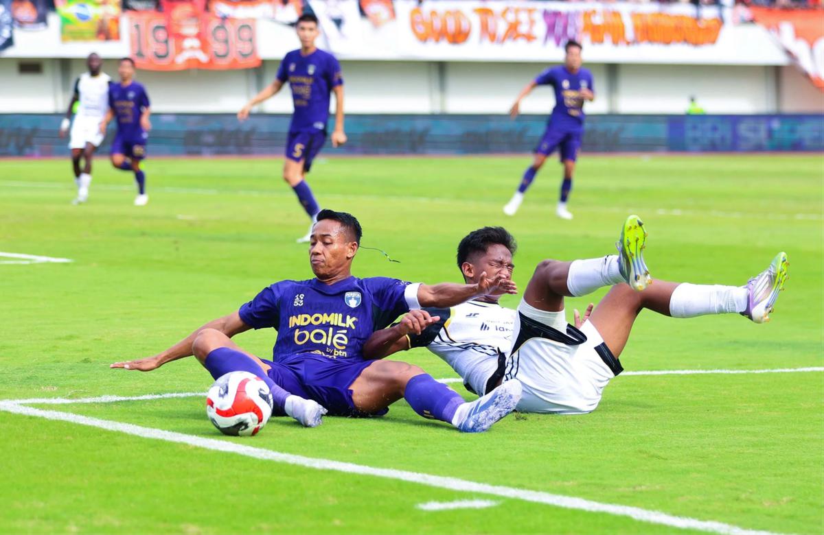 FOTO: Persija Bawa Pulang Tiga Poin dari Tangerang
