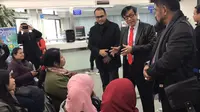  Menkumham Yasonna Laoly meninjau Pelayanan Keimigrasian KJRI Hong Kong 