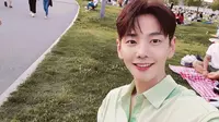 Meninggal karena Kanker Perut, Unggahan Terakhir Park Ji Hoon Dibanjiri Doa Penggemar